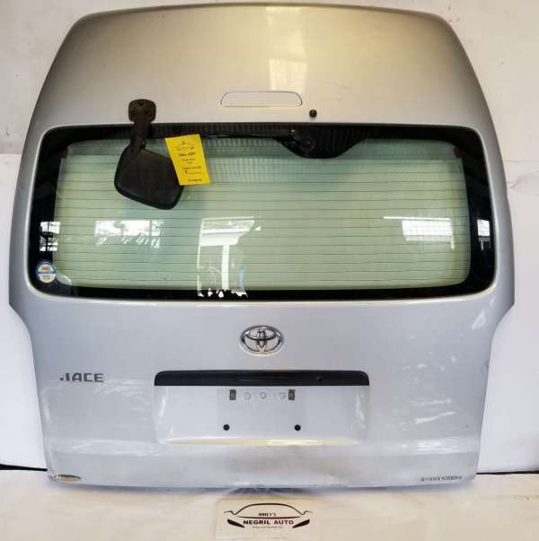 Toyota Hiace Trunk
