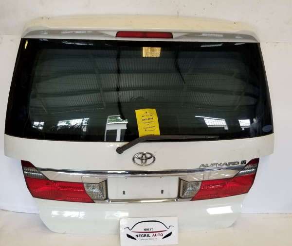 Toyota Alphard Trunk