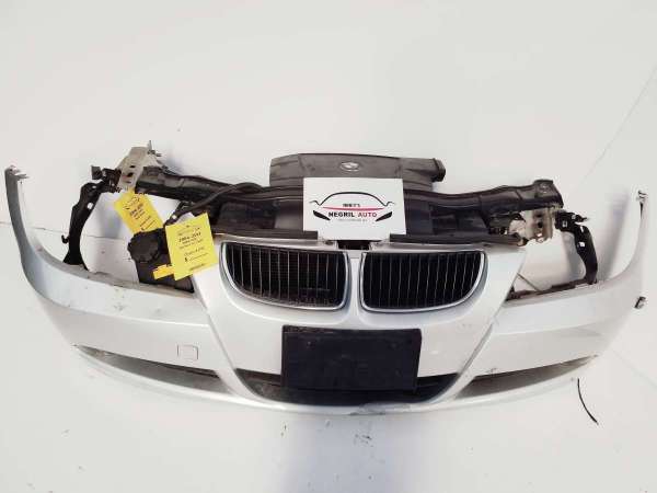 BMW 320i Bumper